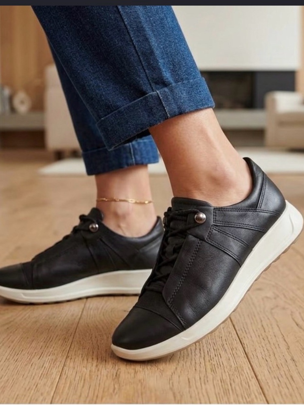 Ecco Black Leather Casual Lace-Up Shoes